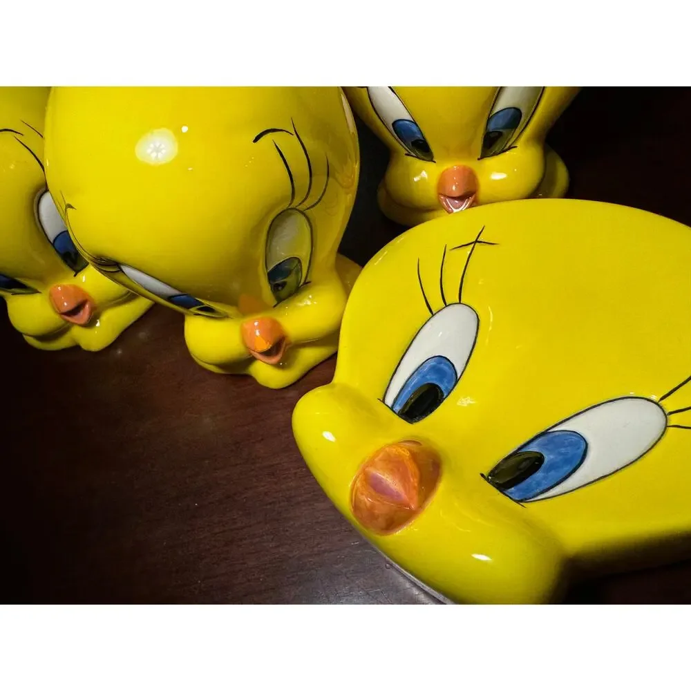 Vintage 1998 Set of 5 Tweety Bathroom Accessory Warner Brothers Looney Tunes